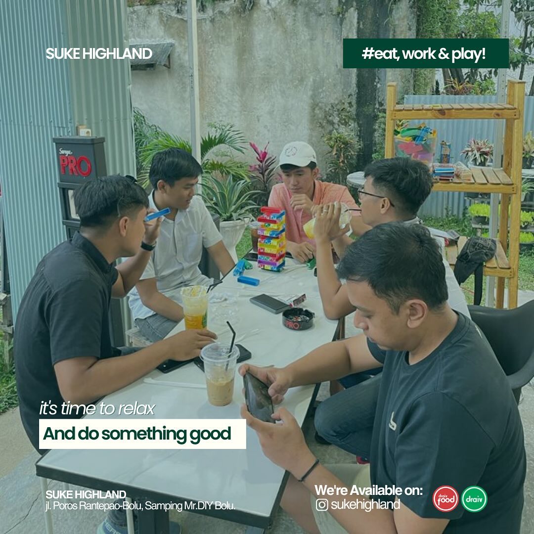 Anggota tim bekerja pada strategi SEO